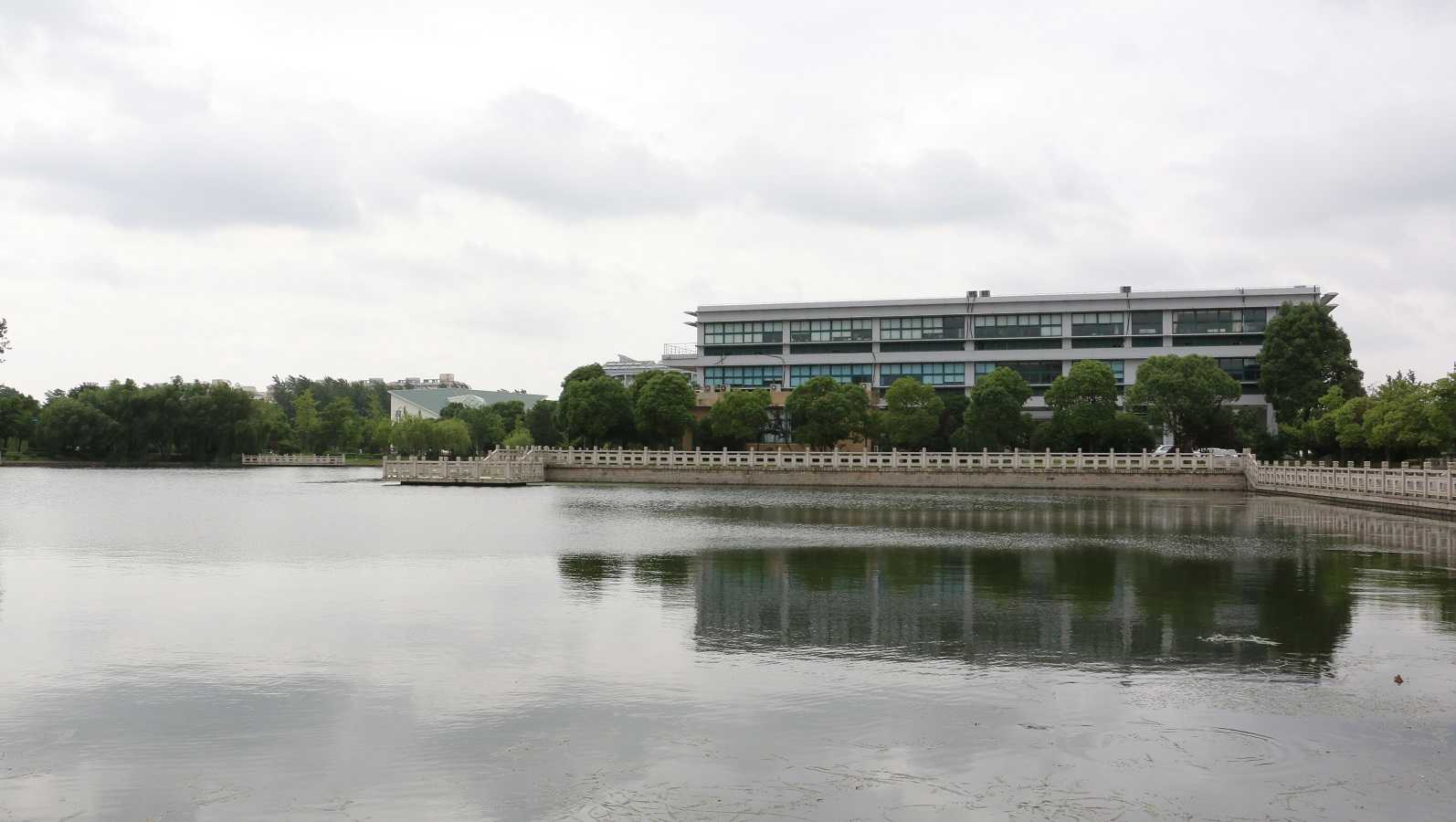 适合邂逅的思源湖畔